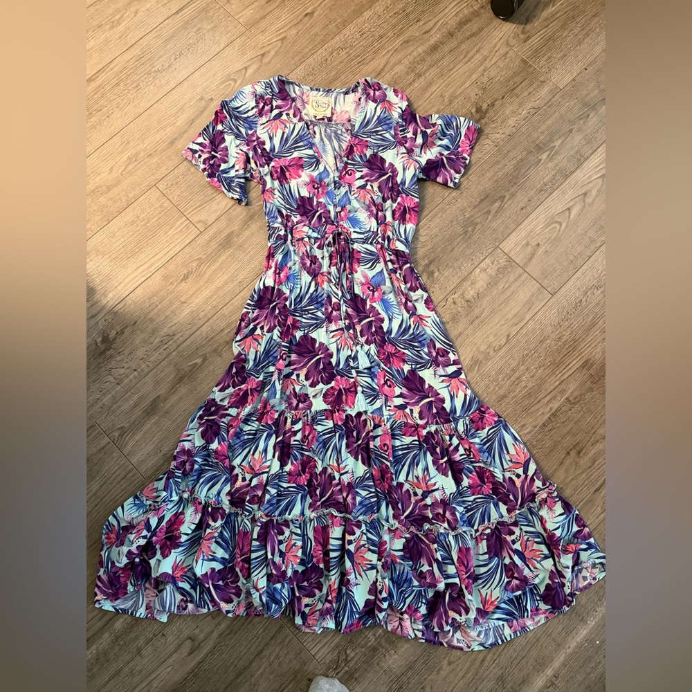 Sunday Mi Amor Womens Tropical Floral Tiered Dress small